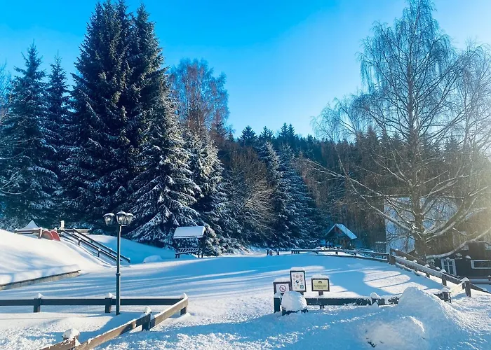 Peklo Pro Rodiny S Detmi Hotel *
